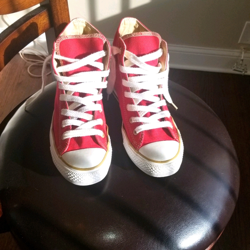 Red Converse Allstars high top